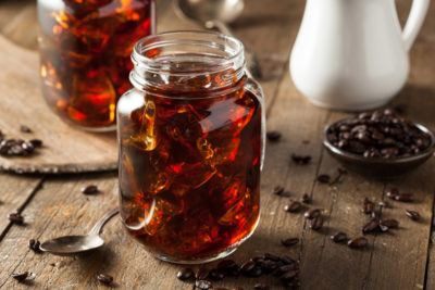 Cold brew servírovaný ve sklenici