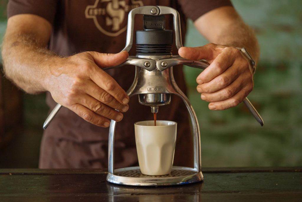 Pákový presovač ROK Espresso Maker a ROK EspressoGC. Protlačte si espresso vlastníma rukama!